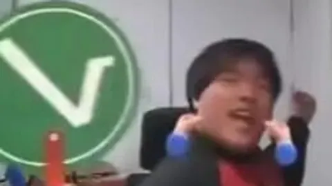 欧洲惊现“狗性觉醒”：揭秘“犬类自我认同”现象挑战传统认知边界